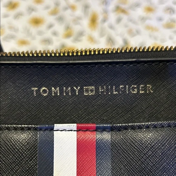Tommy Hilfiger Black Cleo Small Satchel Red White Blue - Picture 4 of 10
